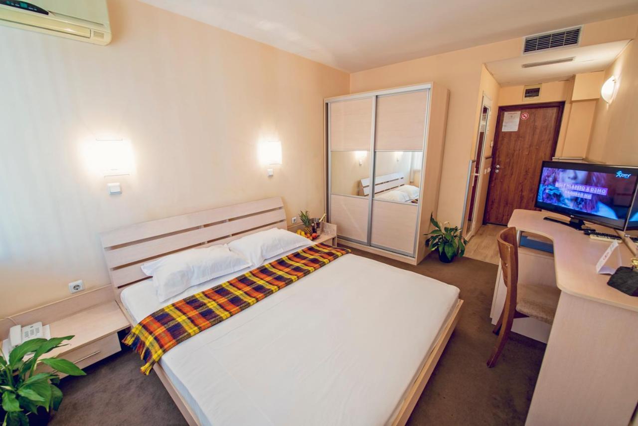 Family Hotel Gran Ivan Warna Zewnętrze zdjęcie