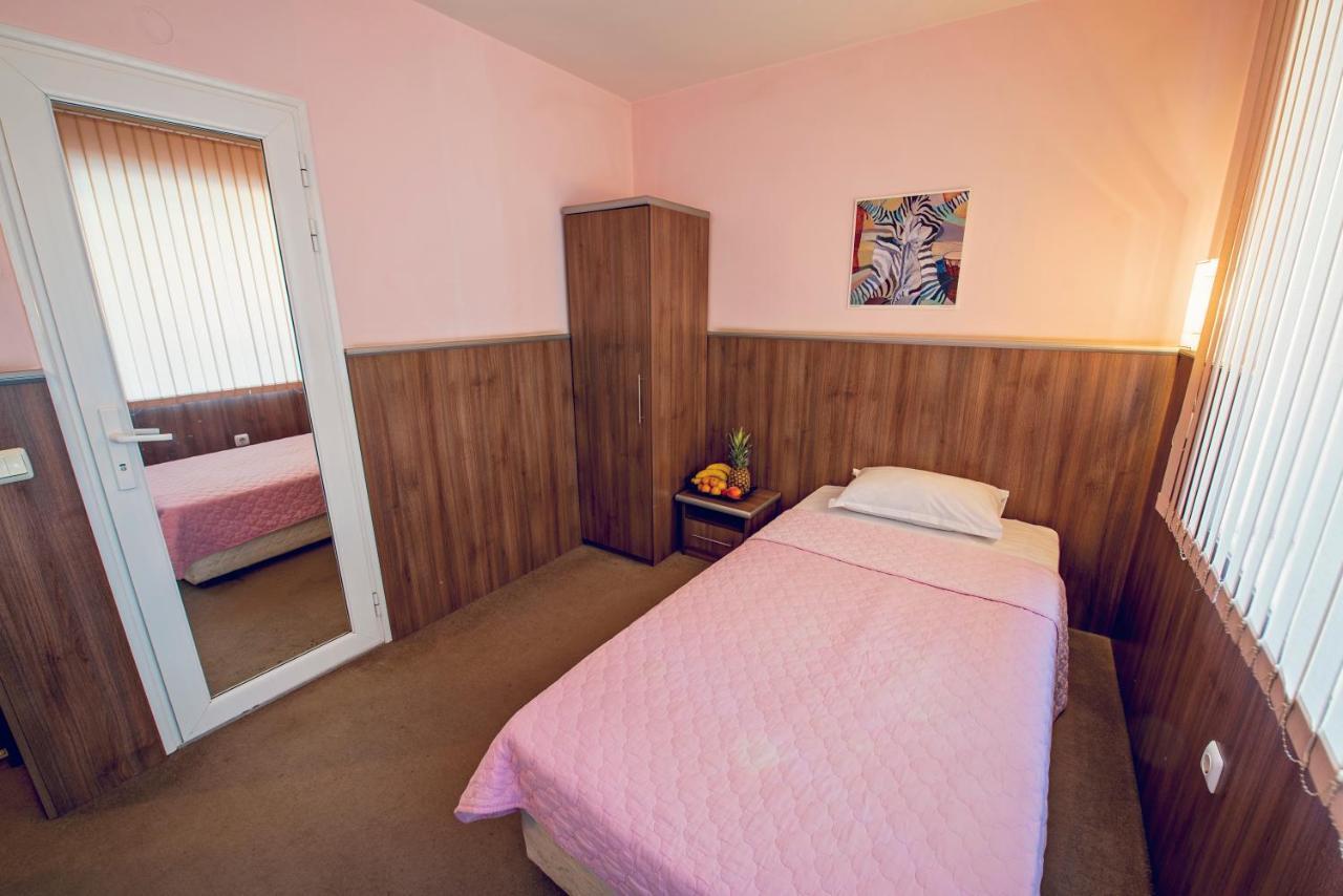 Family Hotel Gran Ivan Warna Zewnętrze zdjęcie