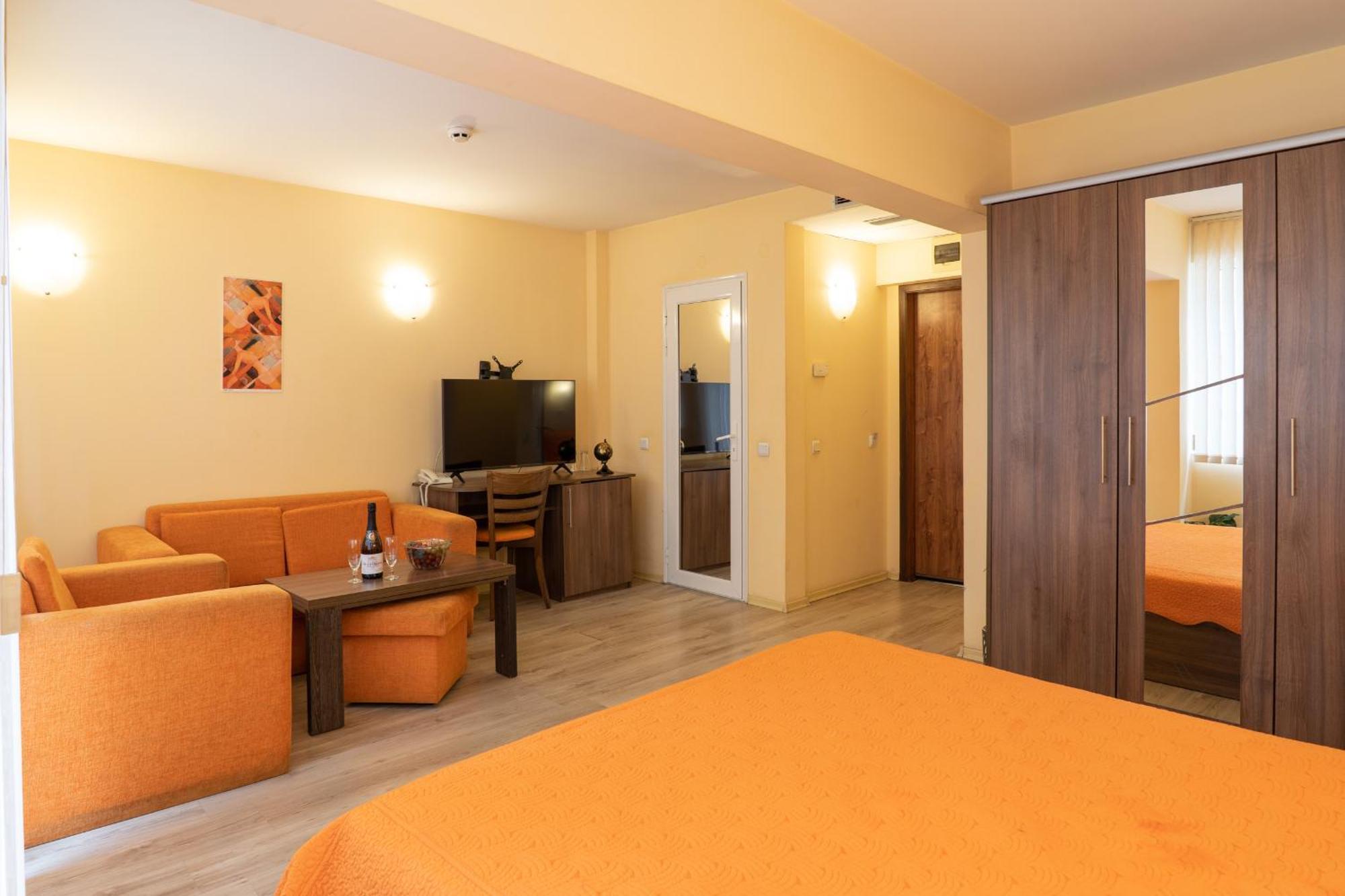 Family Hotel Gran Ivan Warna Zewnętrze zdjęcie